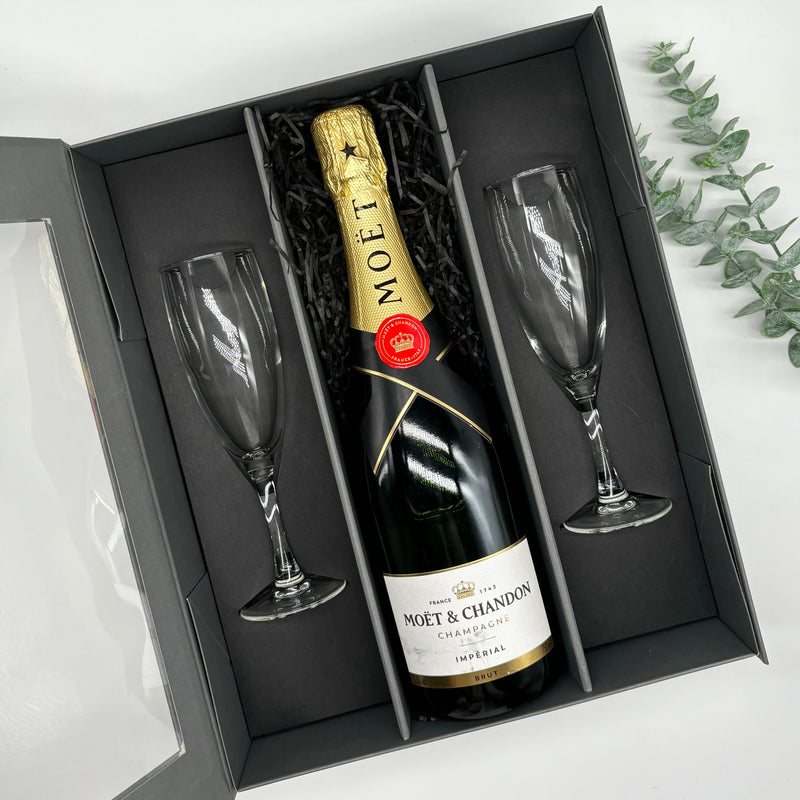 Moët & Chandon Brut Imperial 75cl with 2 x Champagne flutes in Luxury Presentation Box 