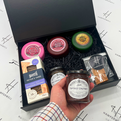 The Cheese and Chutney Hamper with Red Wine