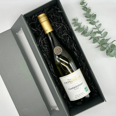 Cheese and Crackers Hamper With White Wine