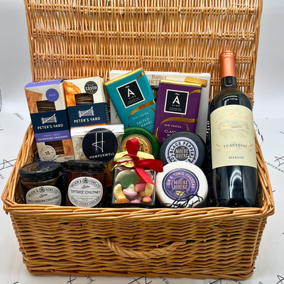 The Classic Food Hamper with Red Wine