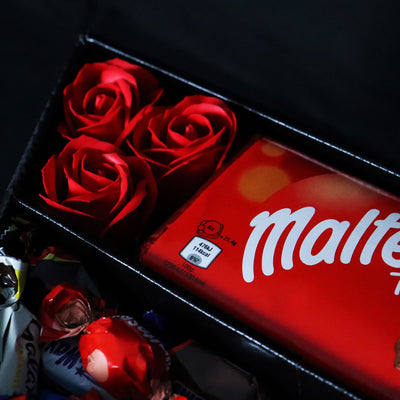 Celebrations Signature Chocolate Bouquet With Red Roses