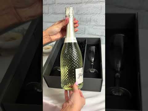 Freixenet Prosecco 75cl with 2 x Champagne flutes in Luxury Presentation Box